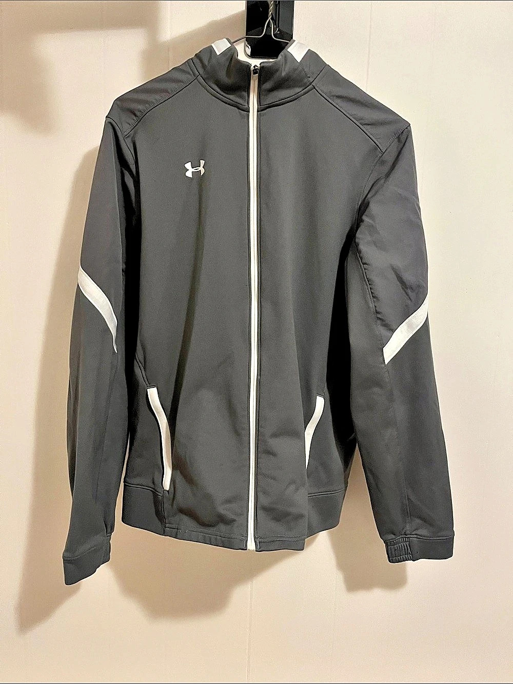 Under Armour UA Pregame Woven Full-Zip Jacket Men's Gray Jacket Medium
